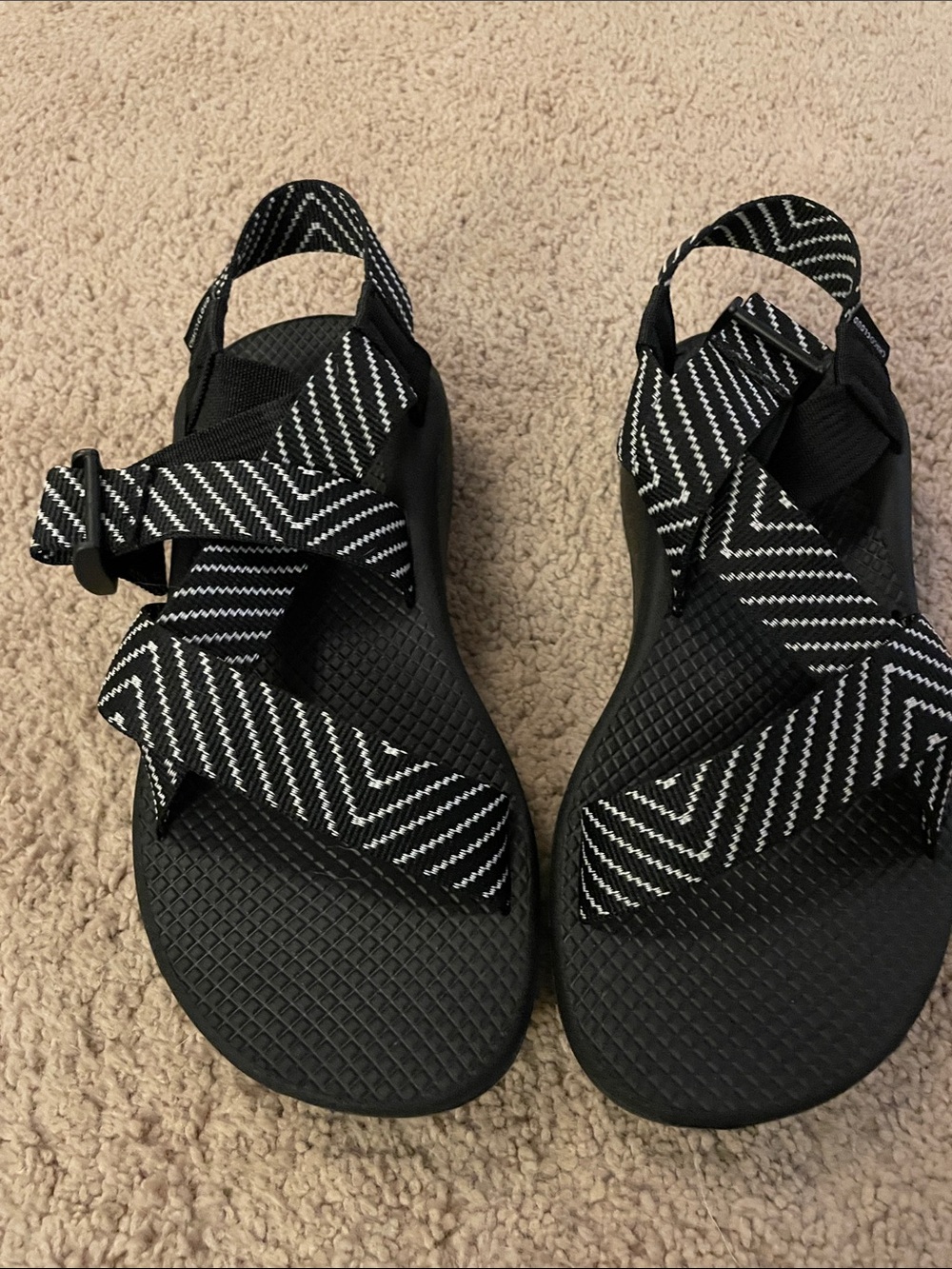 Chaco Women’s 8 sandals